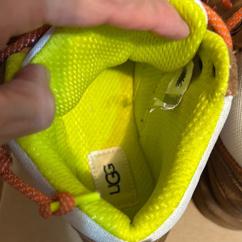 UGG Women's Highland Hi Heritage Sneaker, Chestnut, Size 6 - Picture 6 of 8